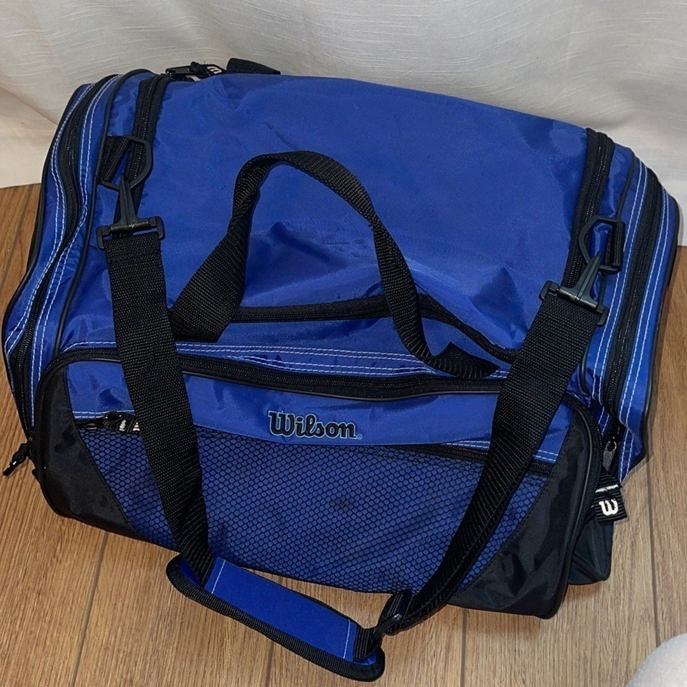 Wilson big blue duffle training bag